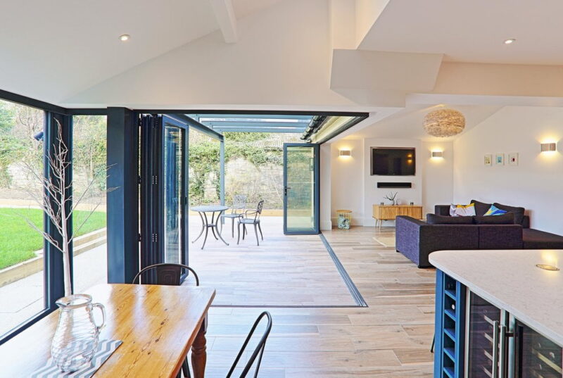 Inside / Outside living in Penarth